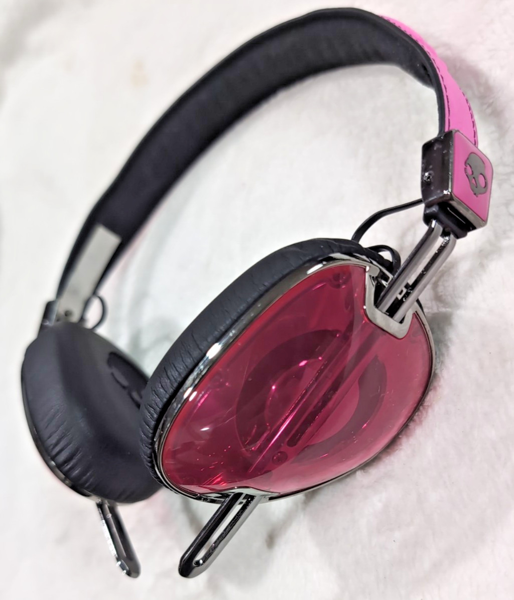 OPEN BOX – Skullcandy Navigator On-Ear Headset w/ Mic-PINK RUBY RED – S&H PAID