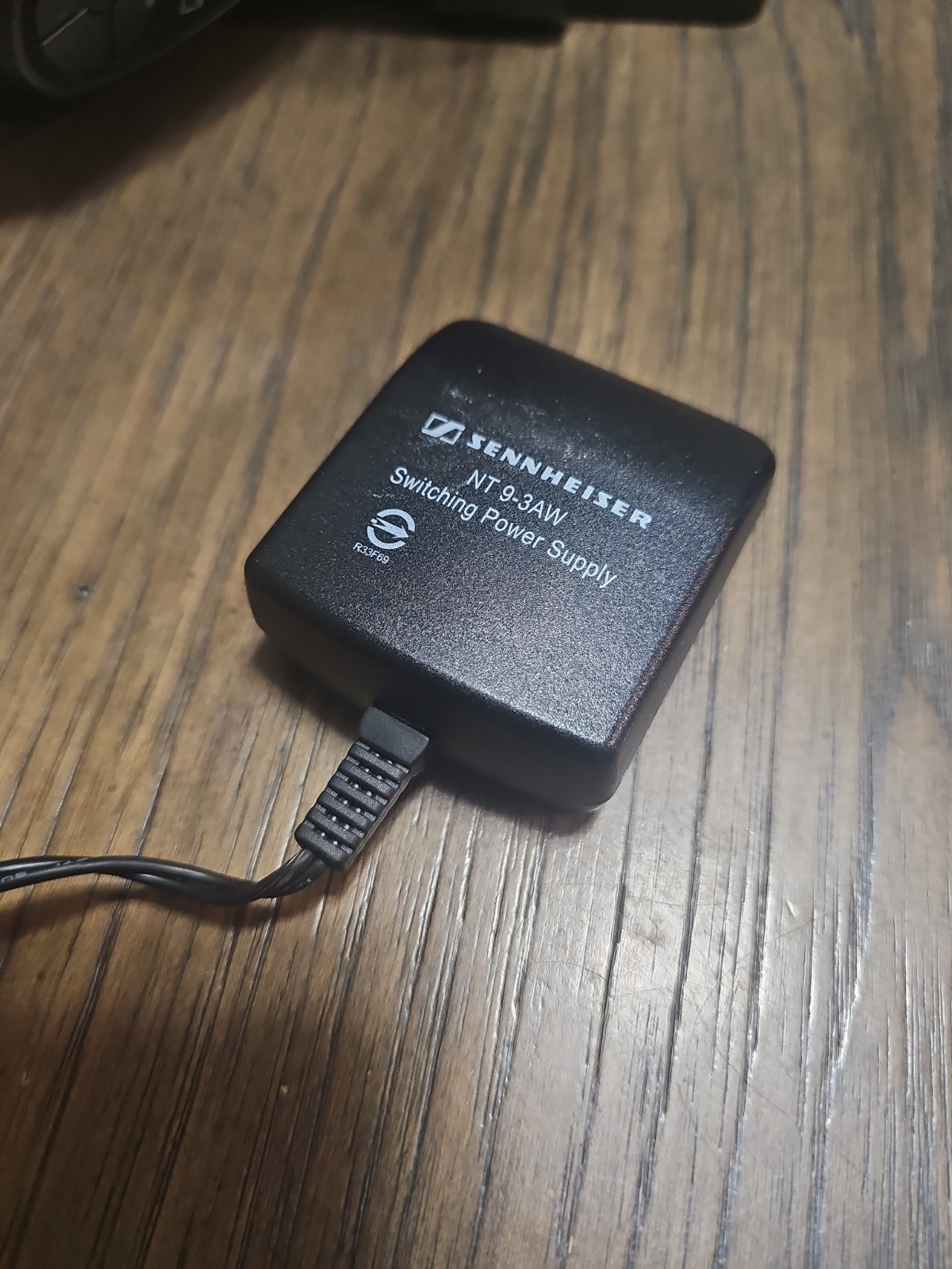 Sennheiser HDR 175 Wireless Headphone System (2 headphones + transmitter)