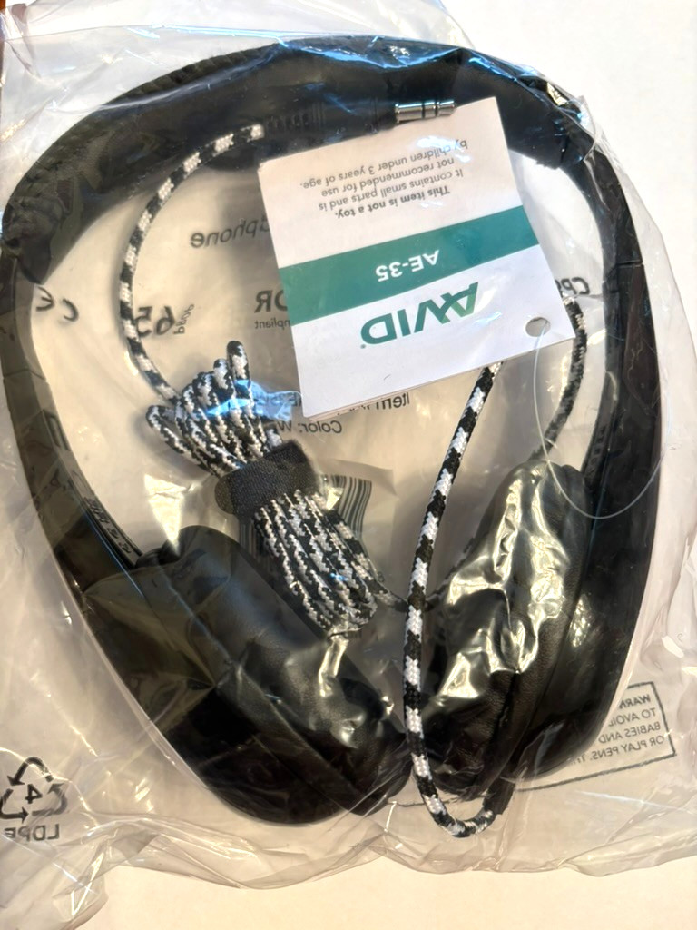 Headphones AVID, black and white, new in a sealed plastic bag, AE 35