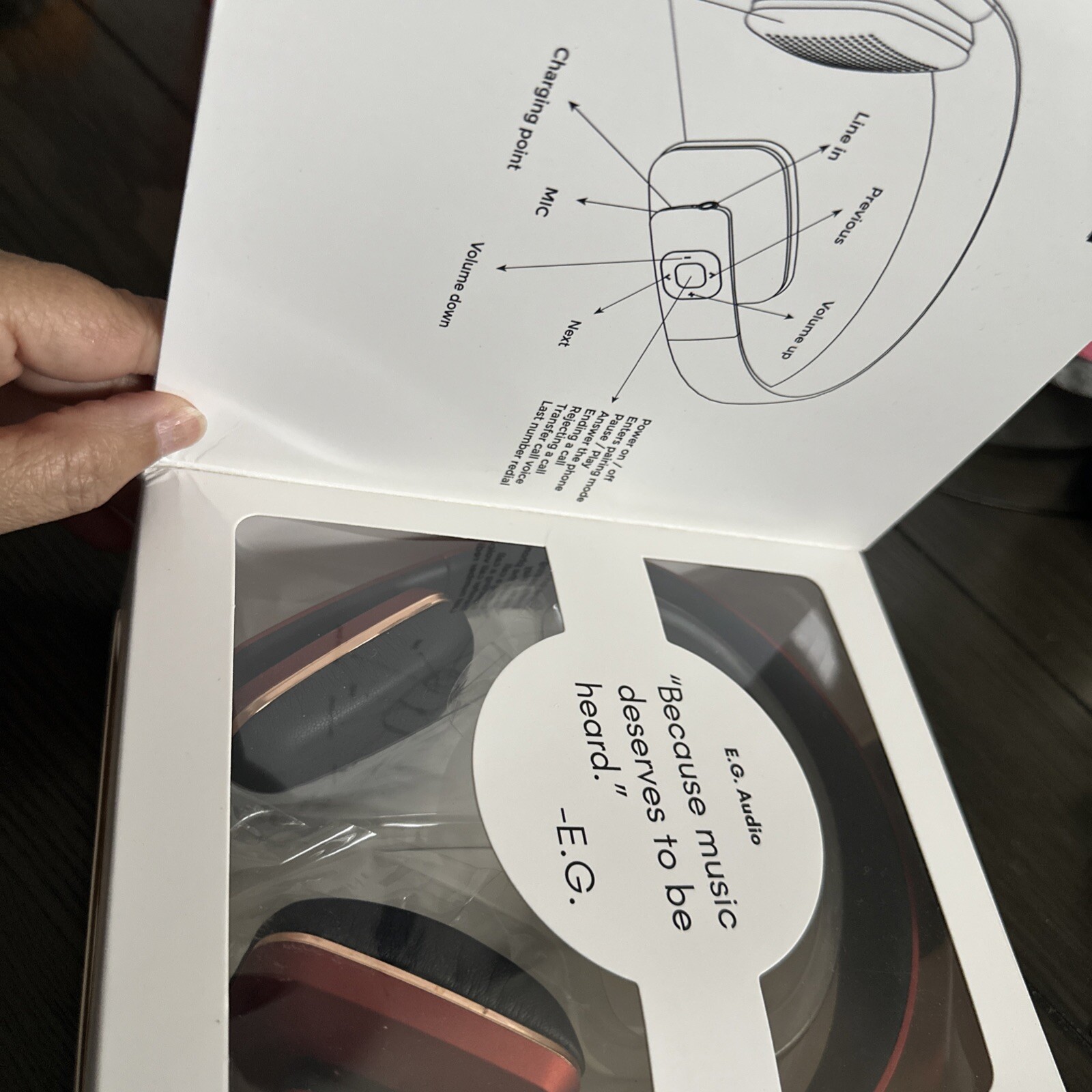 E.G. AUDIO Wireless Bluetooth Noise Cancelling Headphones, Built in Mic, RED