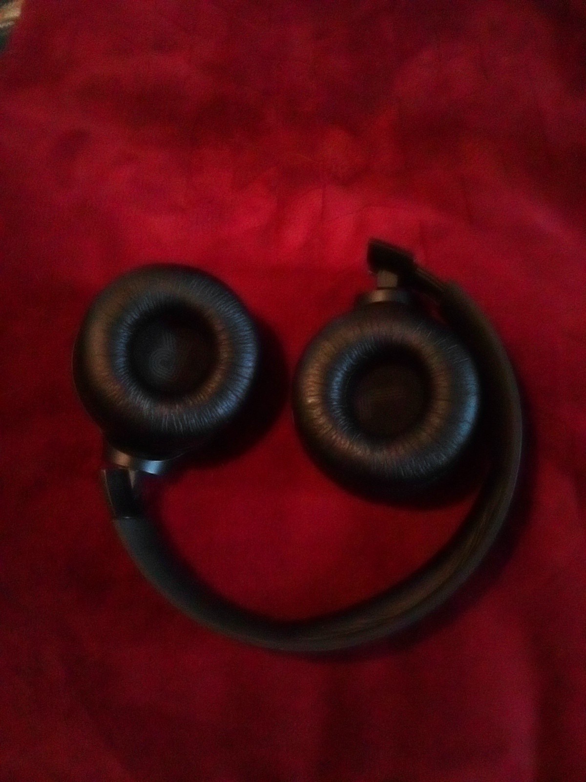 JBL Wireless Over-Ear Headphones – Black-Bluetooth