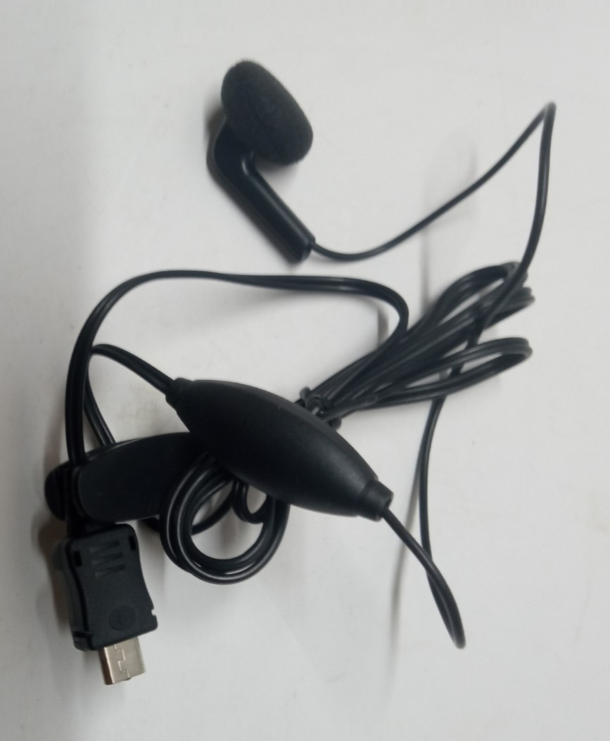 Black Earbuds Standard One Ear Piece Style Unbranded New