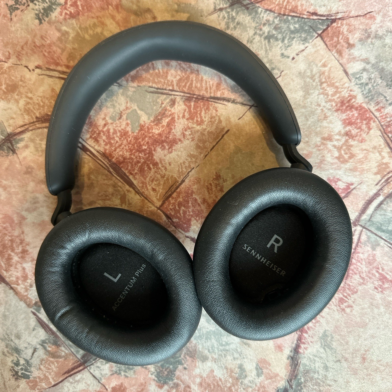Sennheiser Accentum Plus Wireless Noise-Cancelling Over-Ear Headphones 700176