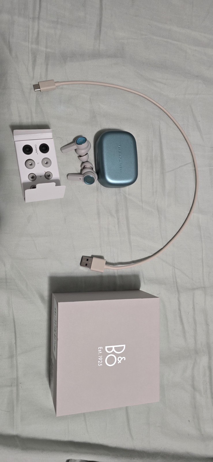 Beoplay Eleven Bang & Olufsen Noise Cancelling Earbuds