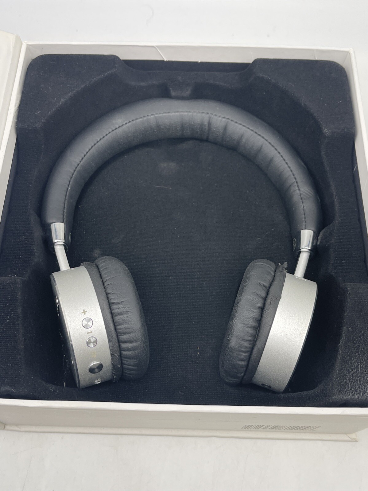 Diskin White Silver Wireless Bluetooth Volume Control On-Ear Headphones W Box