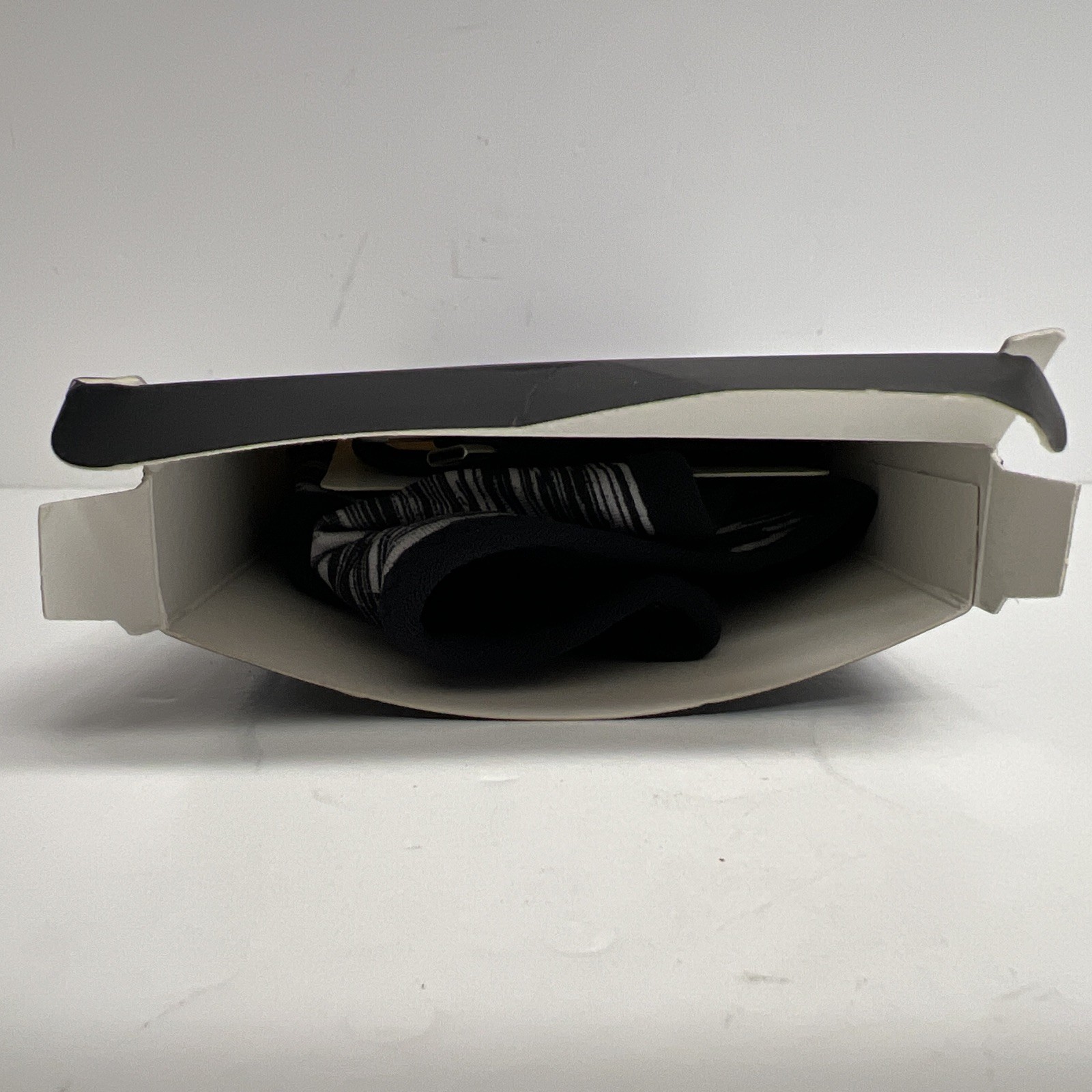 Musicozy Wireless Headphones Sports Headwear Black And White