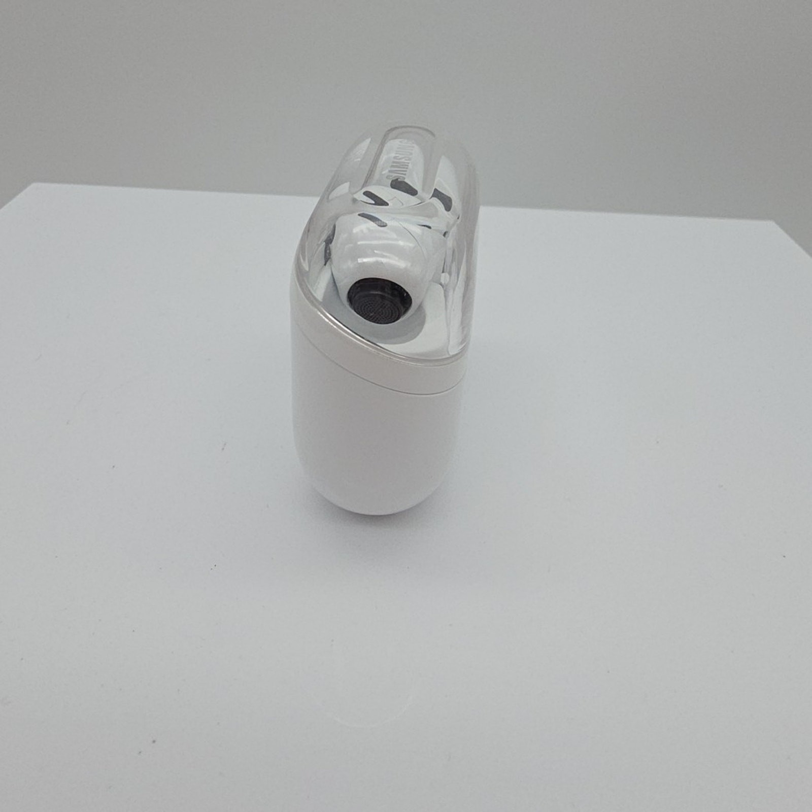 Samsung Galaxy Buds3 Pro SM-R630 Wireless Earbud Headphones – White CRACK