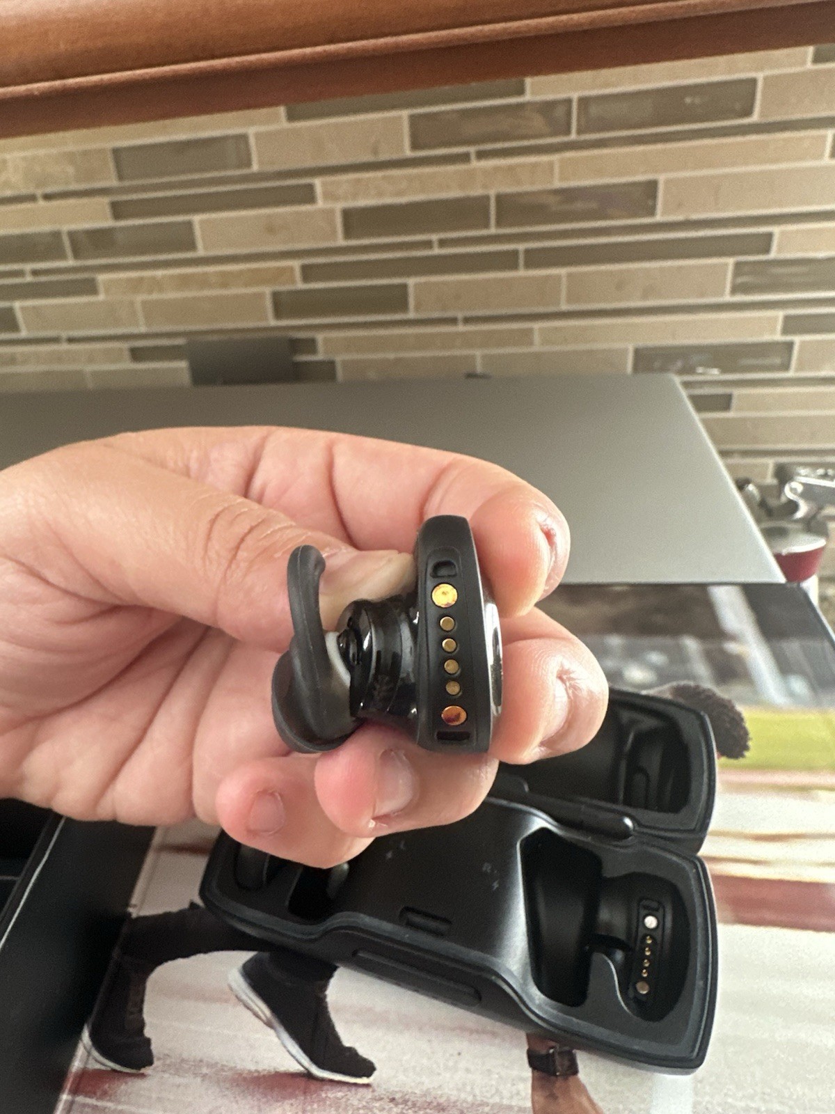 Bose SoundSport Free Wireless Earbuds Sweatproof Bluetooth Headphones- For Parts