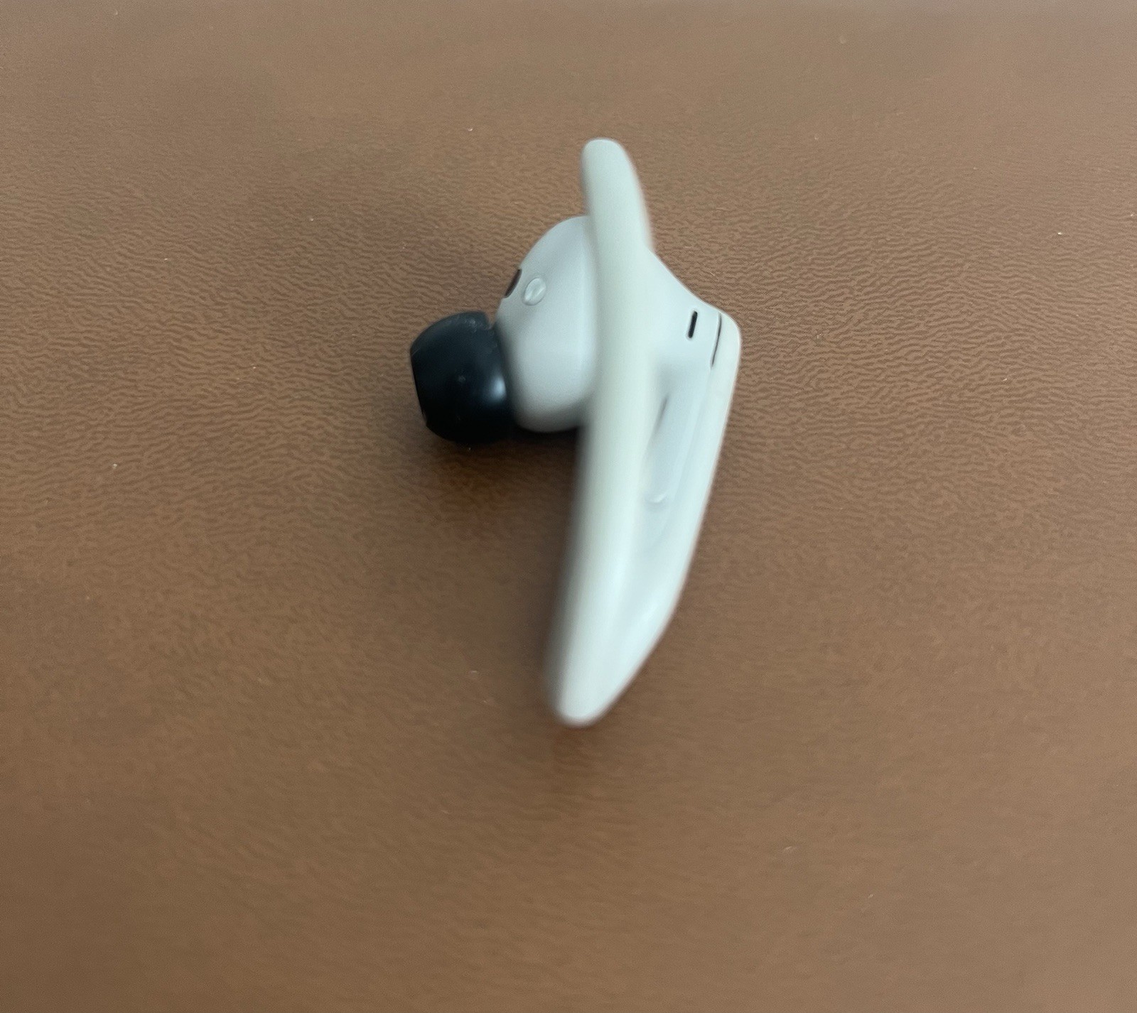 Original Powerbeats Pro 2 Bluetooth Earbud A3158 Left Side Quick Sand L – Used
