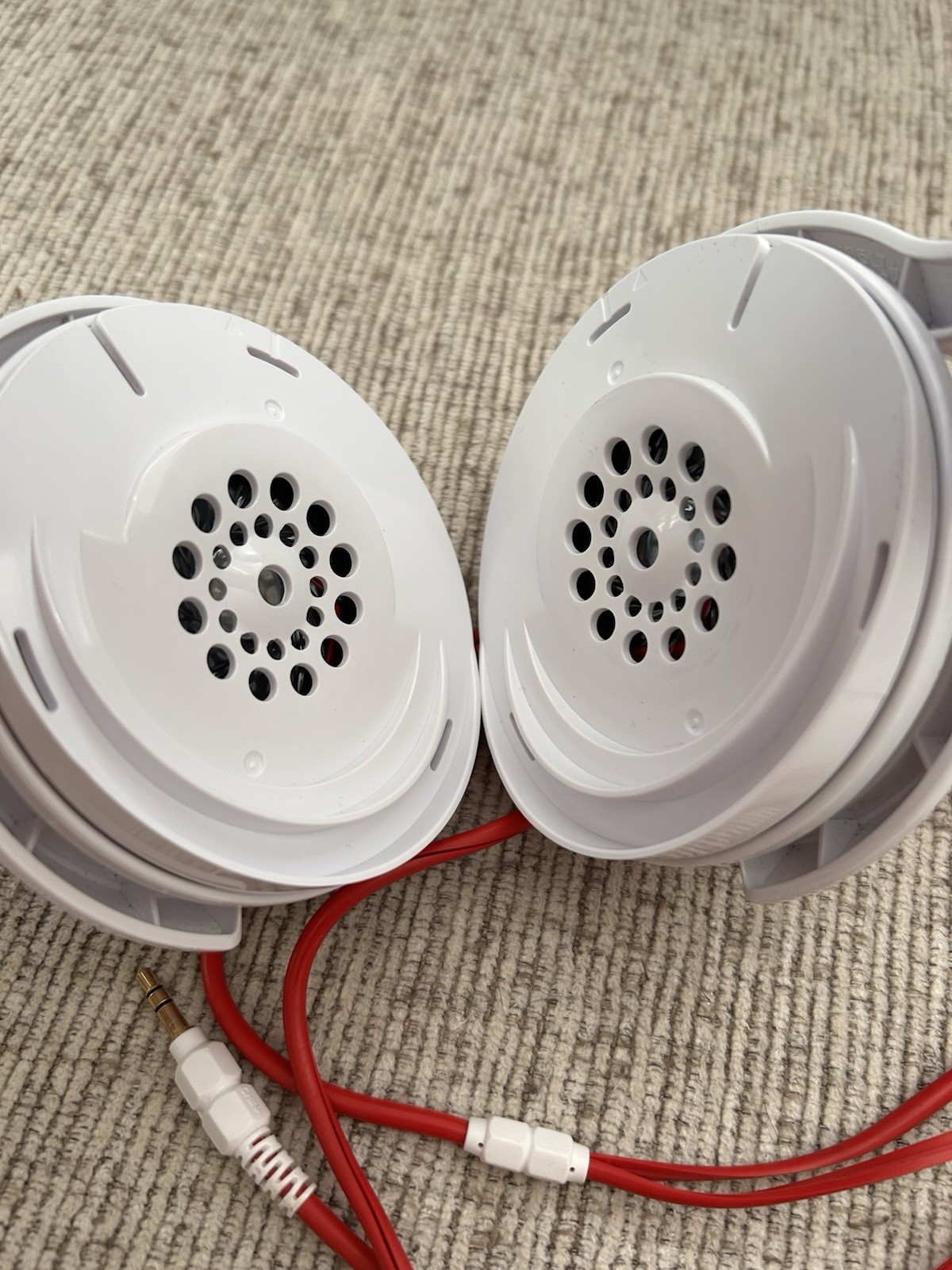 JVC XX Xtreme Xplosives Bass Over Ear Wired Headphones White Red*See Description