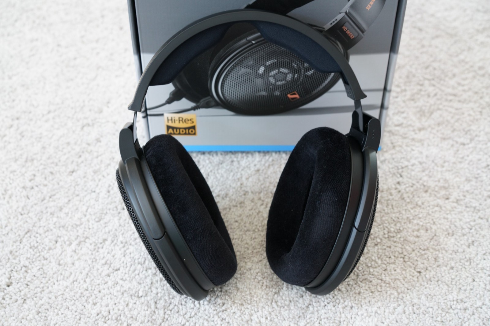 Sennheiser HD 660S2 Audiophile Open-Back Headphones Hi-Res