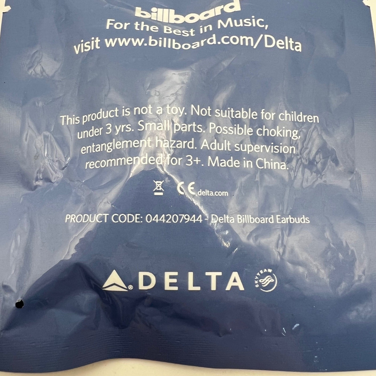 Delta Airlines Billboard Earbuds New In Package