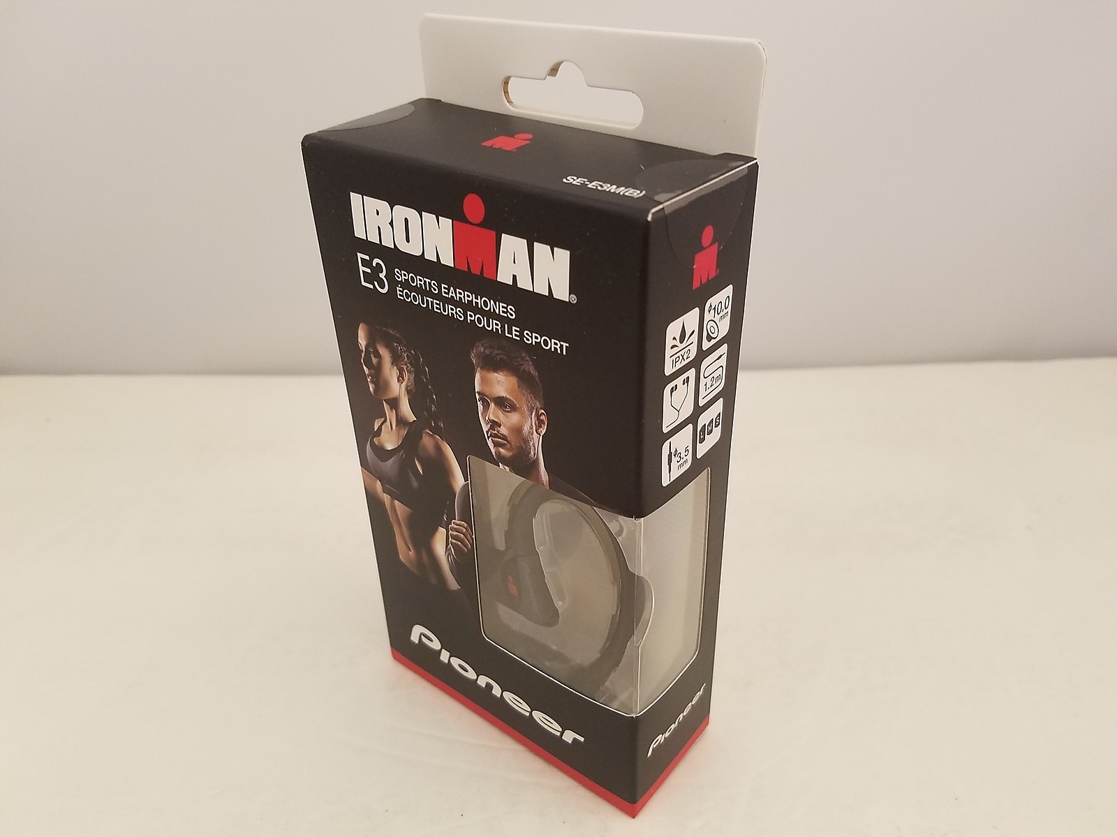 Pioneer IRONMAN E3 Sports Earphones | Black | SE-E3M(B) | SE-E3M(B)CC | Large