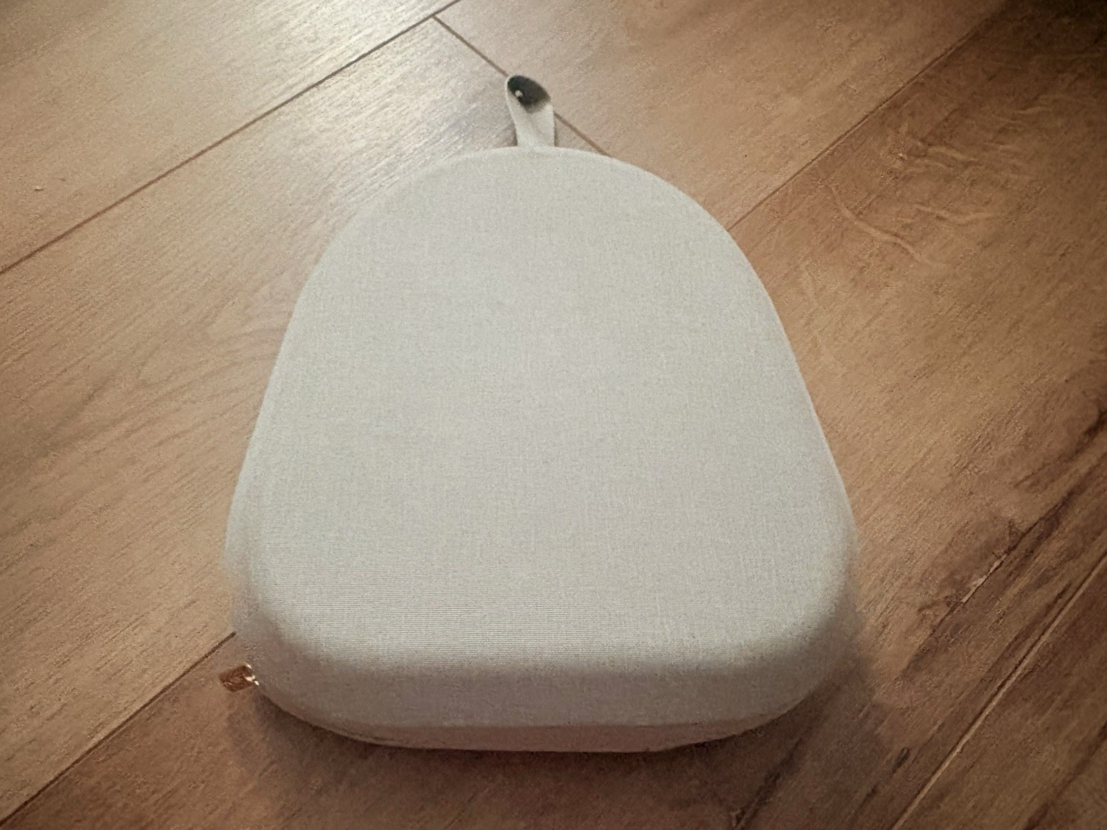 Apple AirPods Max White Wireless Over-Ear Headphones ANC w/ Smart Case