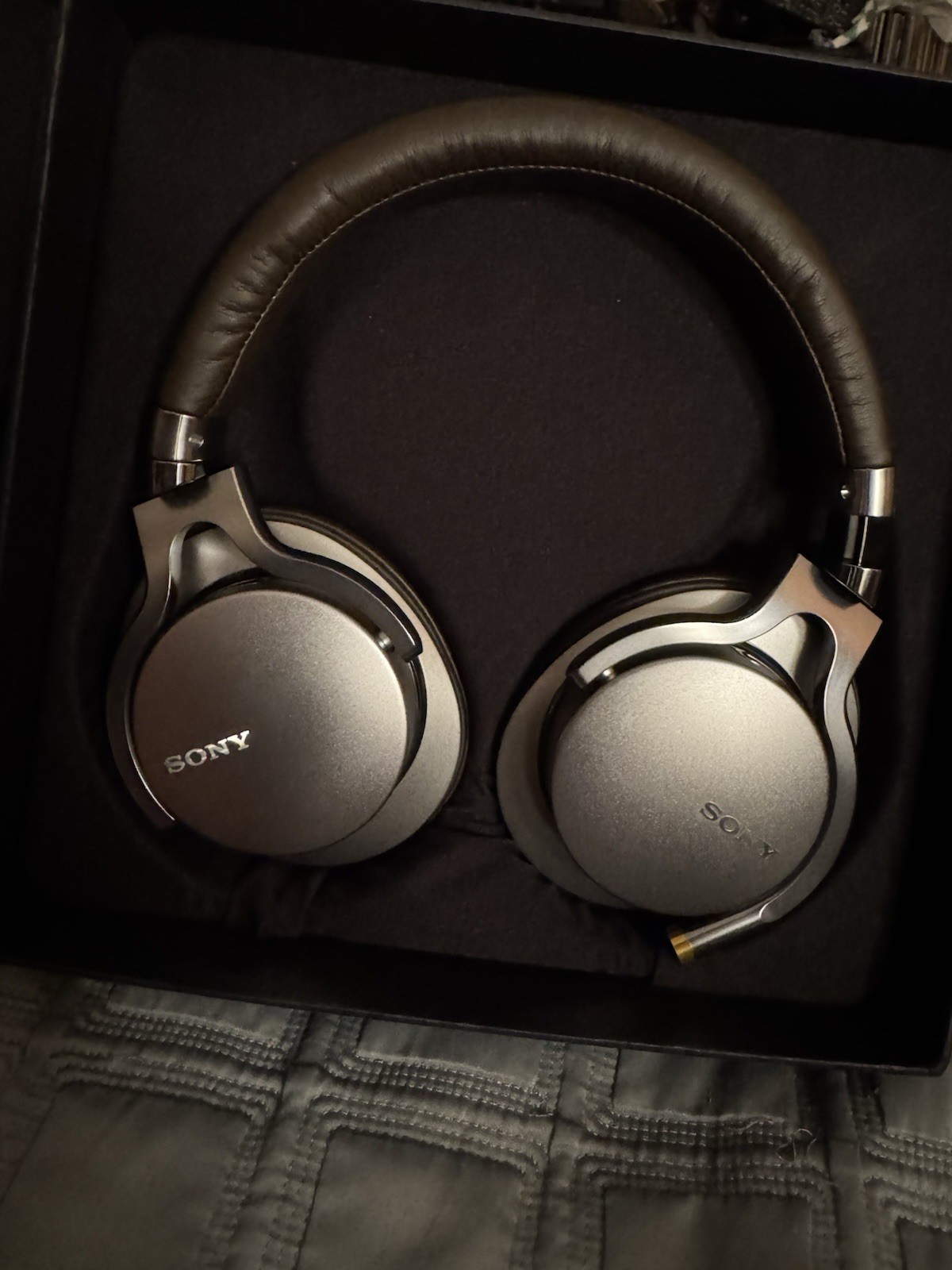 Sony MDR-1A Silver High Resolution Headphones