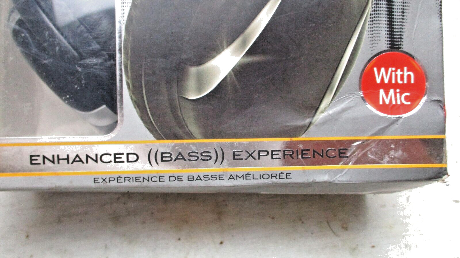 Maxell Bass Headphones With Microphone See Pictures For Details