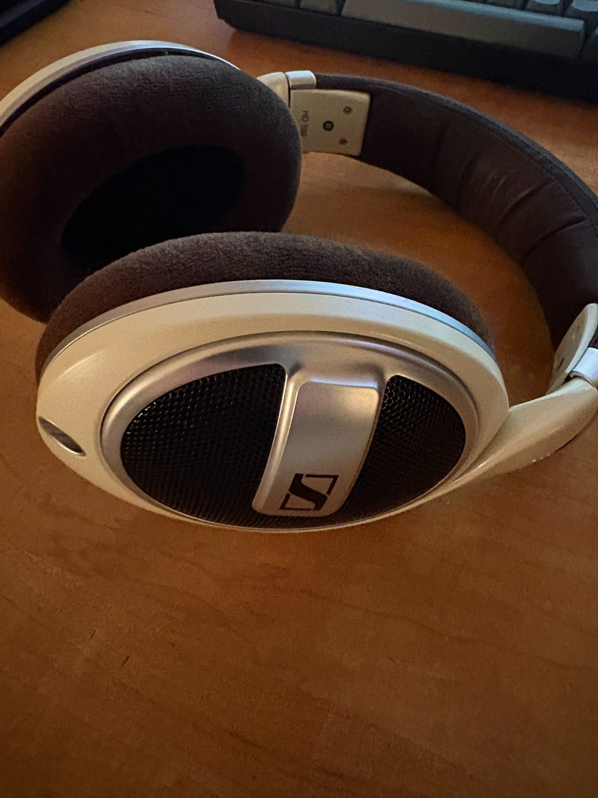 Sennheiser HD 599 Over-Ear Headphones – Brown
