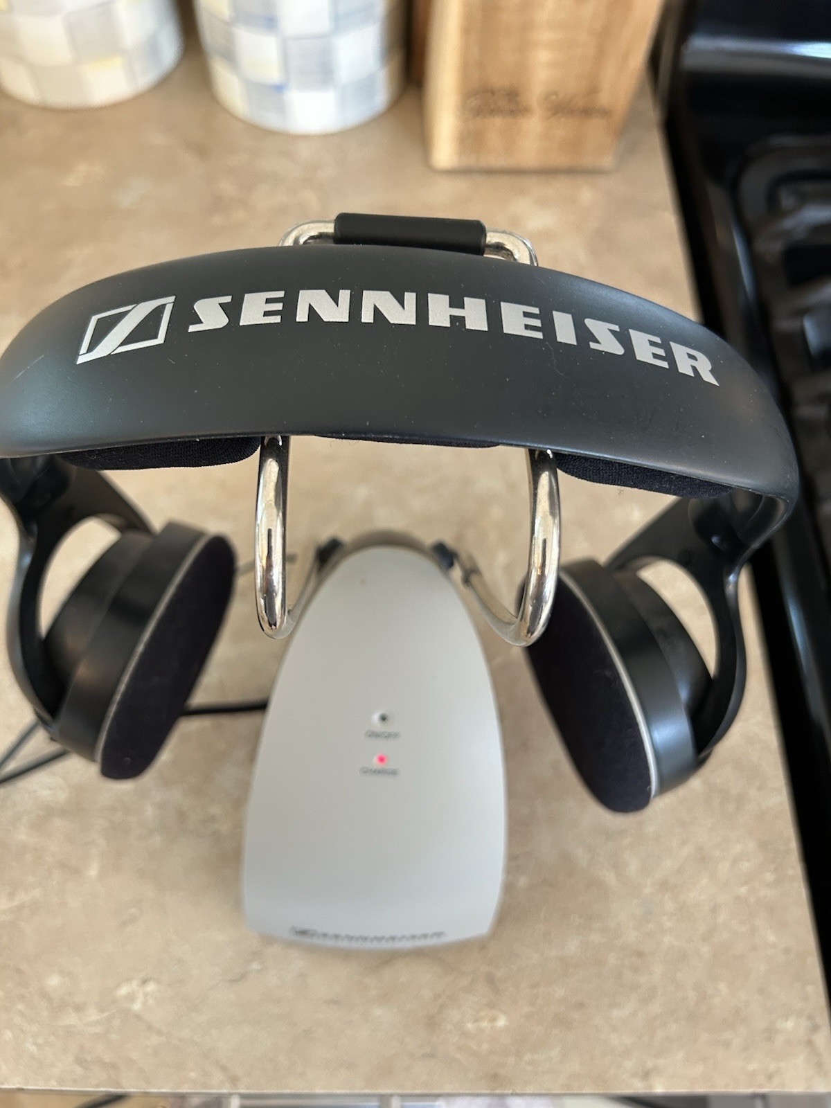 Sennheiser HDR 120 RF UHF Wireless TV Headphones TR120 Base Adapter Rechargeable