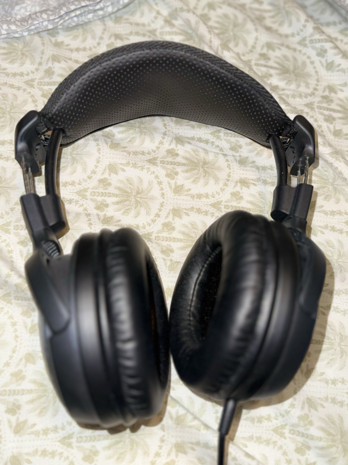 JVC HA-RX900 Over-Ear Wired Headphones Black, 3.5mm & 1/4in Jack, Adjustable