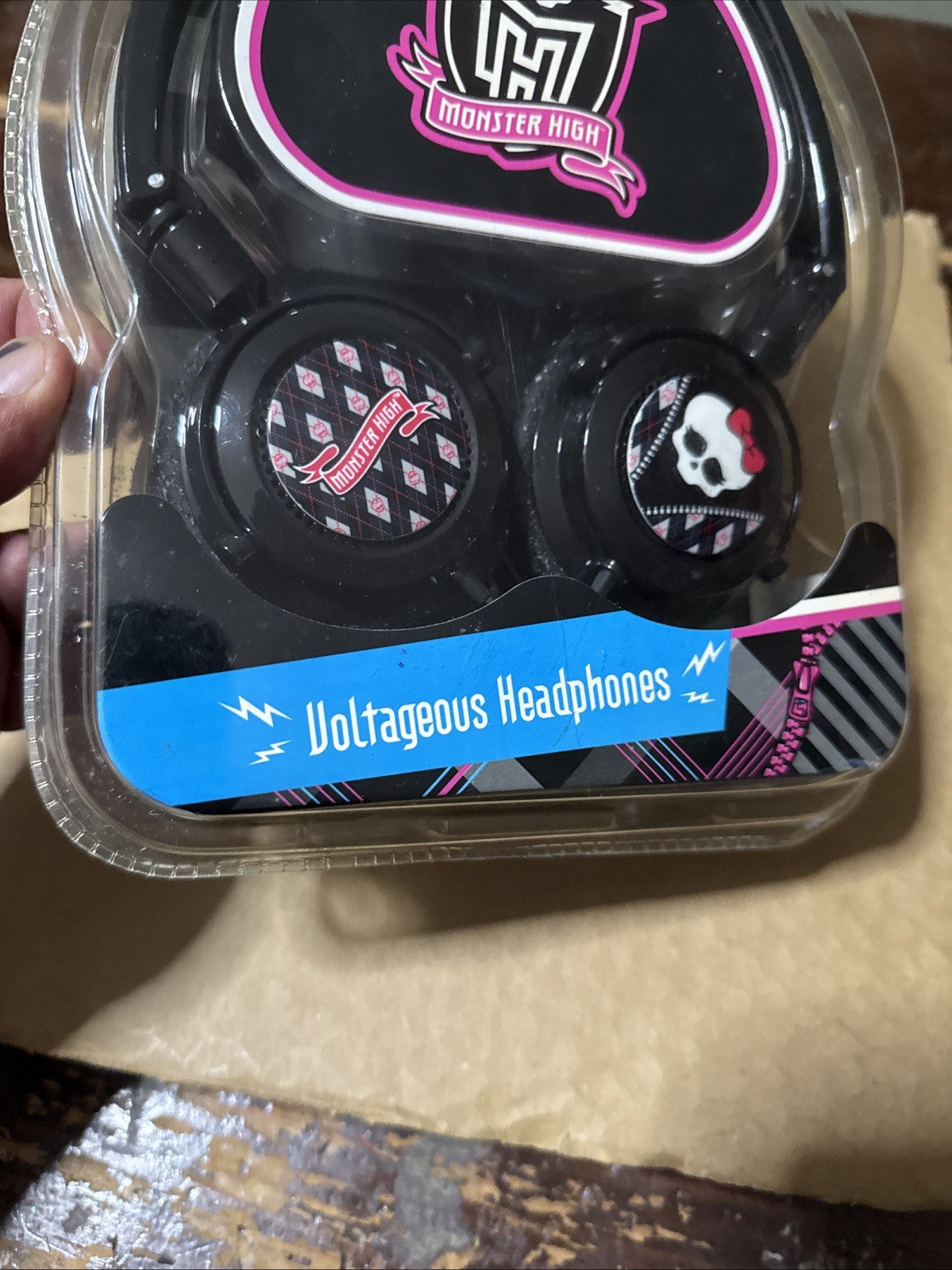 2011 Sakar Monster High Voltageous Headphones NOS (READ)