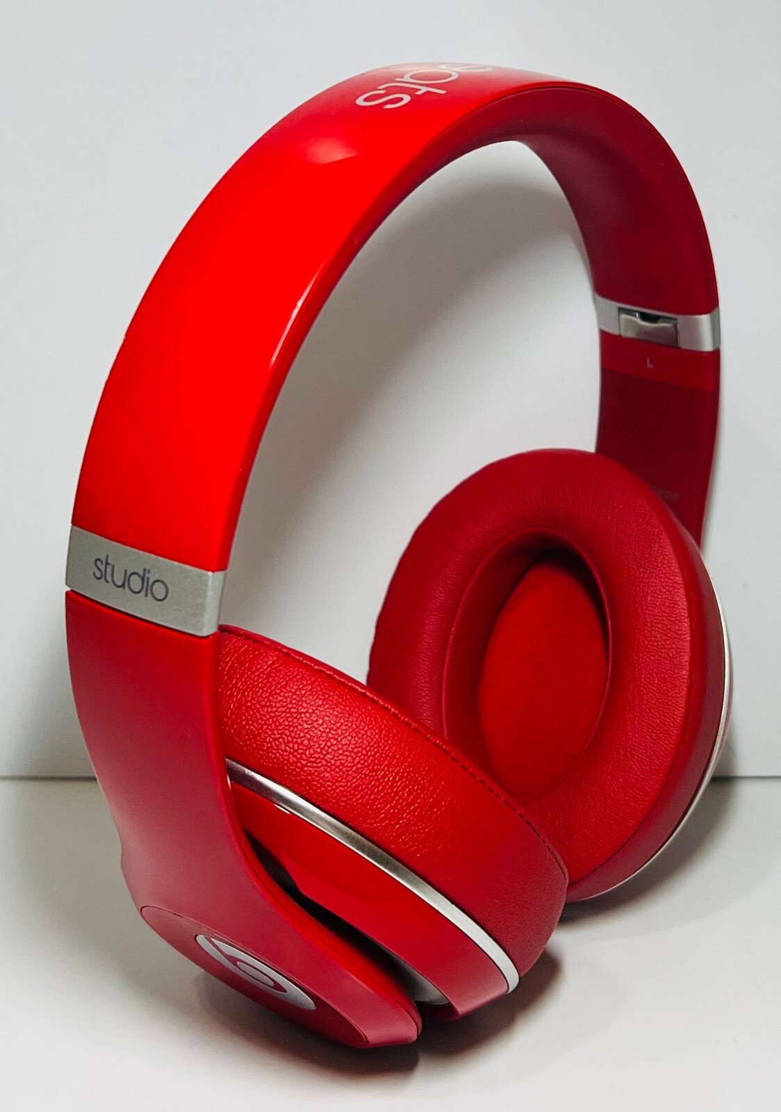 Beats by Dr. Dre Studio 2.0 Red ✅️Wired Headphones( NOT WIRELESS)