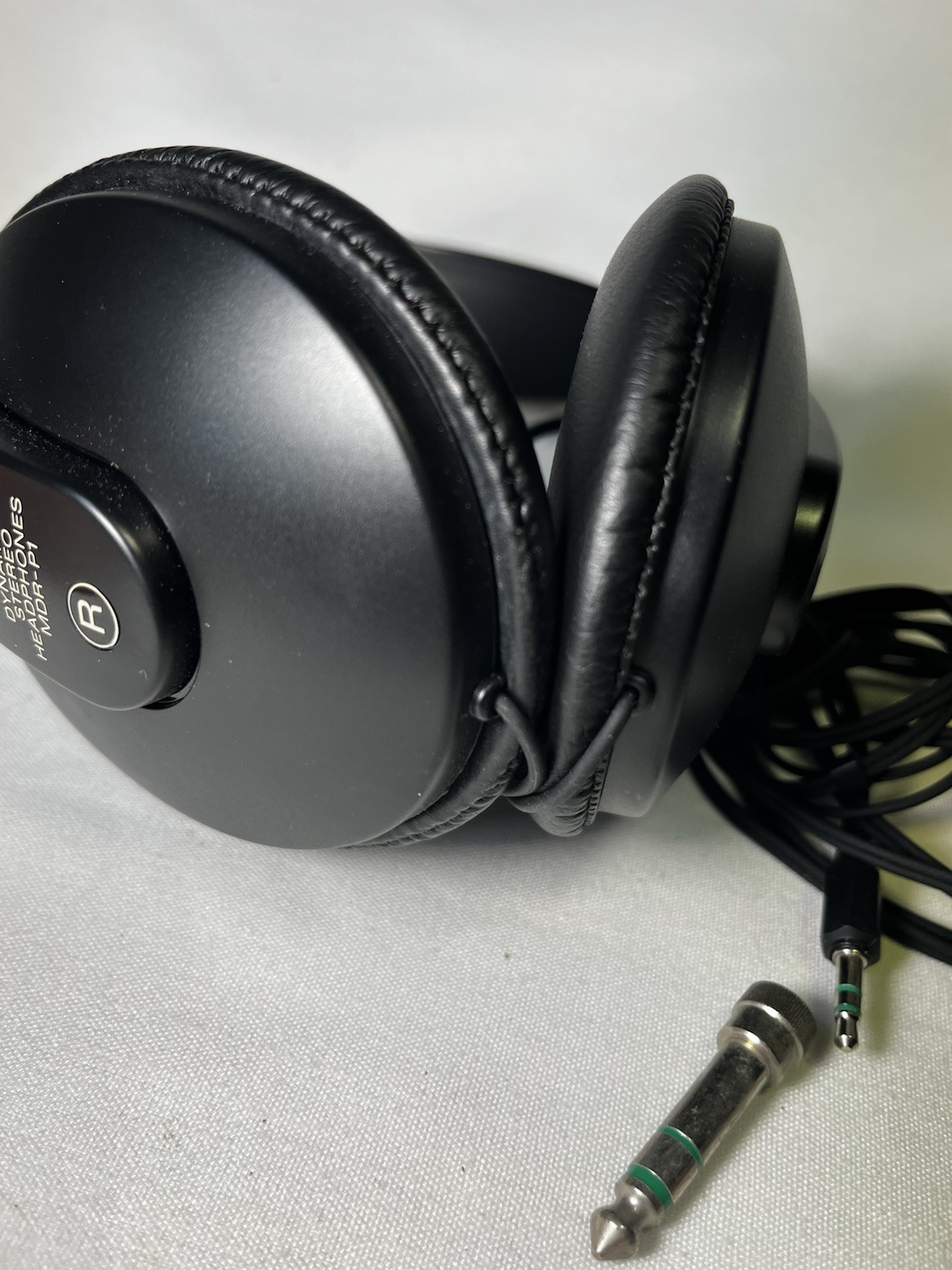Sony MDR-P1 Dynamic Stereo Wired Headphones•Oval Shape• Adjustable•Jack Adapter