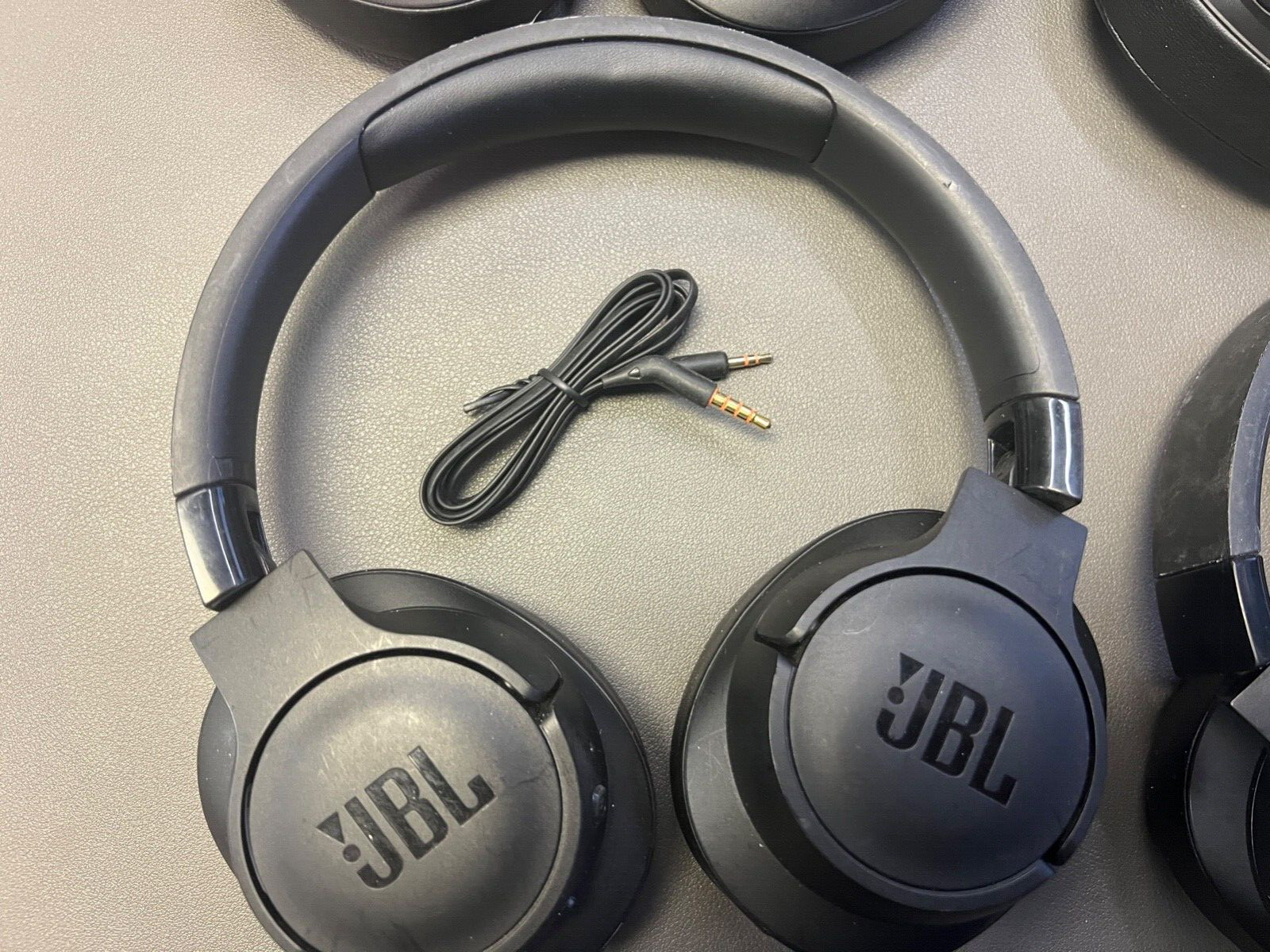 JBL TUNE 760 NC headphones 3.5mm over-ear -WIRED ONLY!-BLK-LOT OF 4-2002