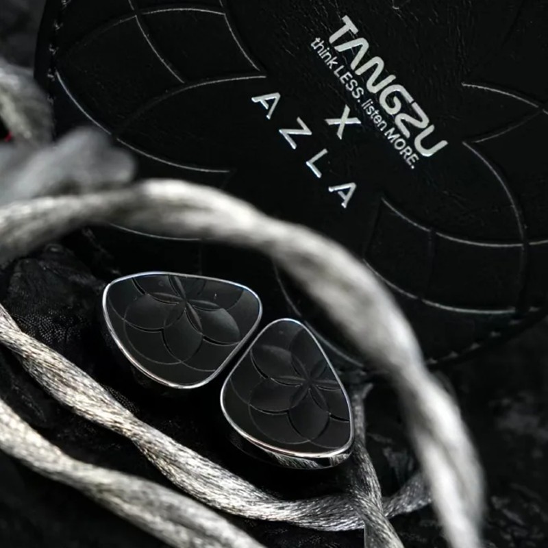 TANGZU x AZLA Noirblanc 1DD+3BA 3.5mm /4.4mm In-Ear Headphone
