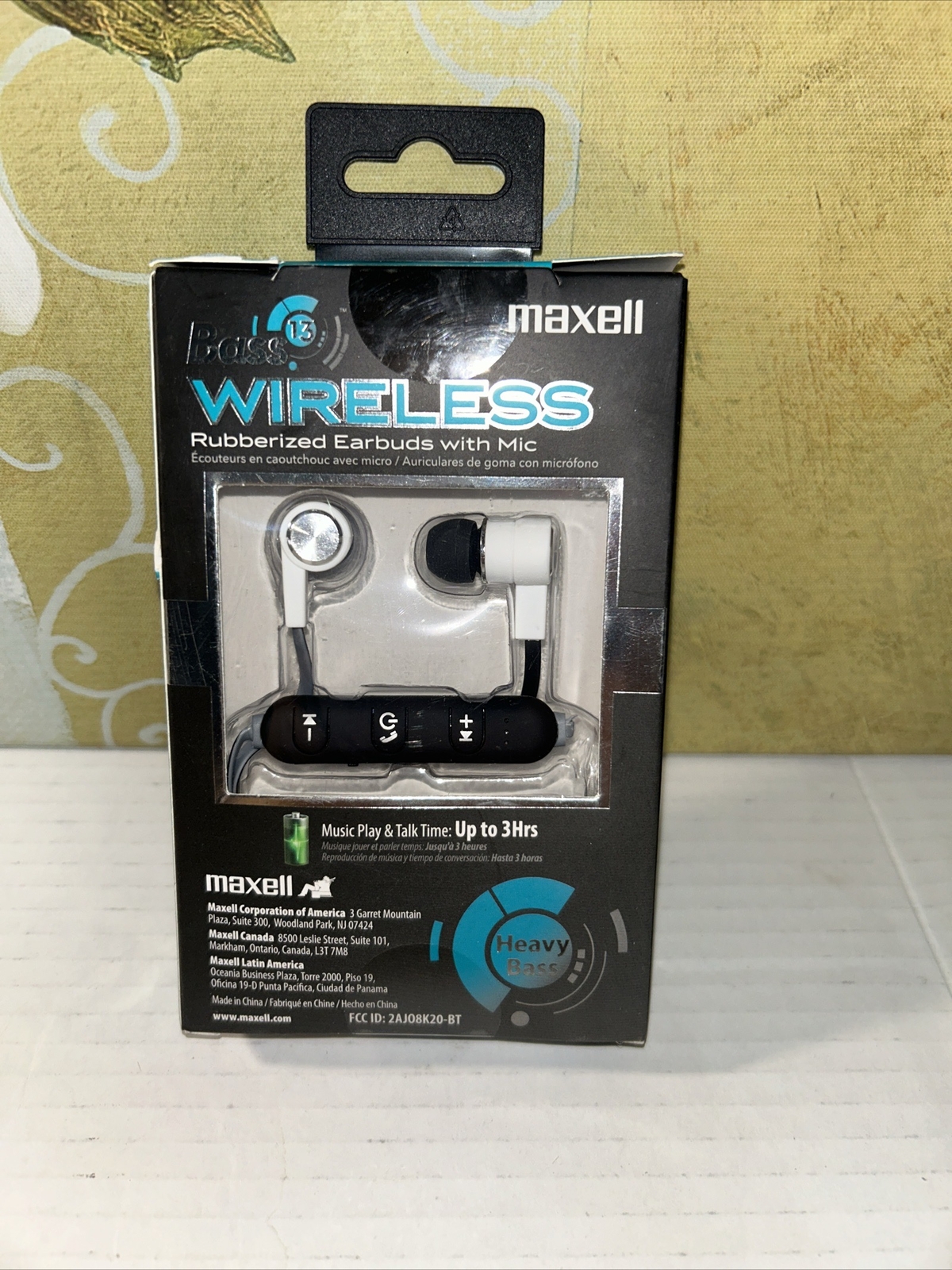 Maxell Bass 13 Wireless Rubberized Earbuds With Mic Heavy Bass White One Pc