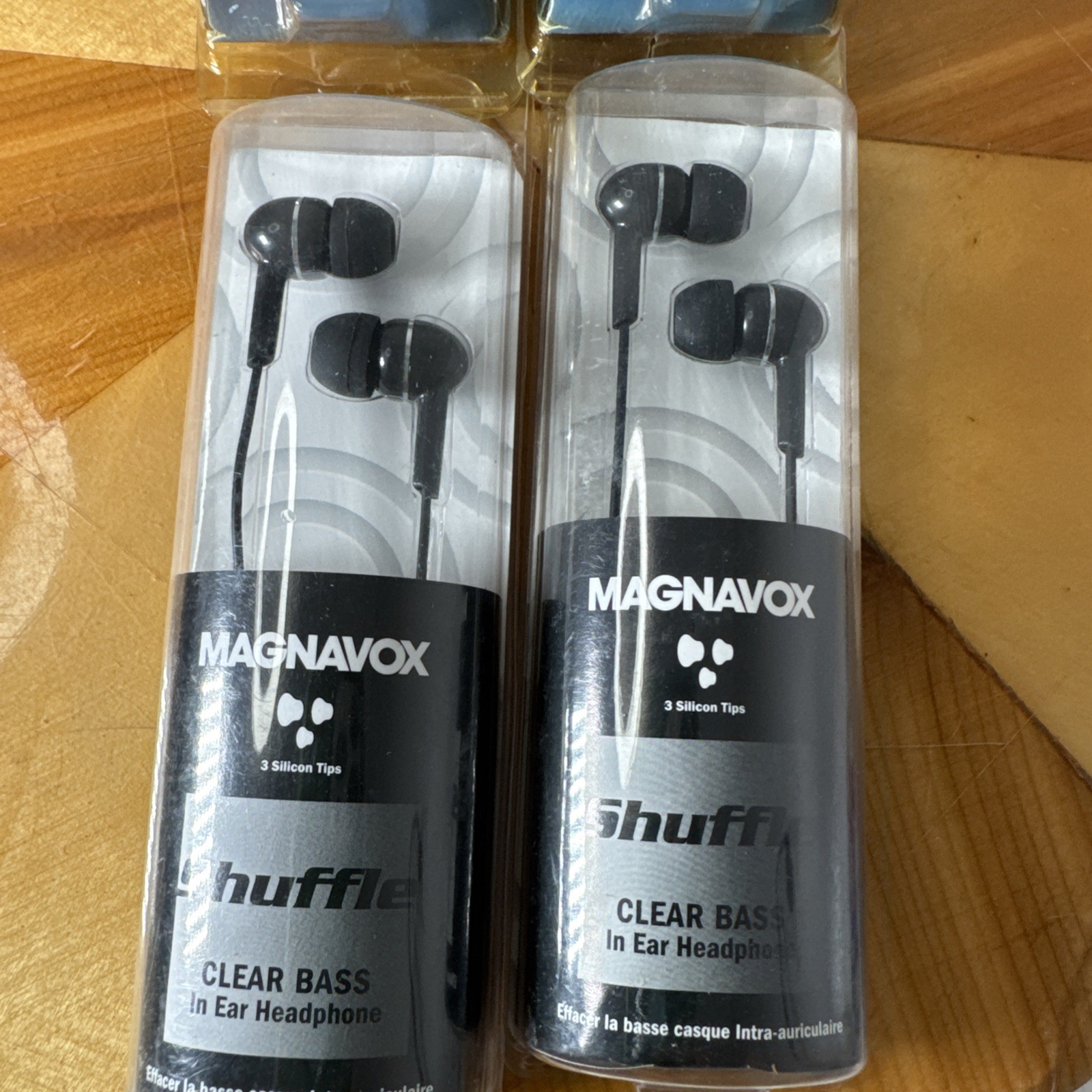 Lot 4 Magnavox Shuffle In Ear & snug fit Headphone Clear Bass Black & Aqua Bnk2