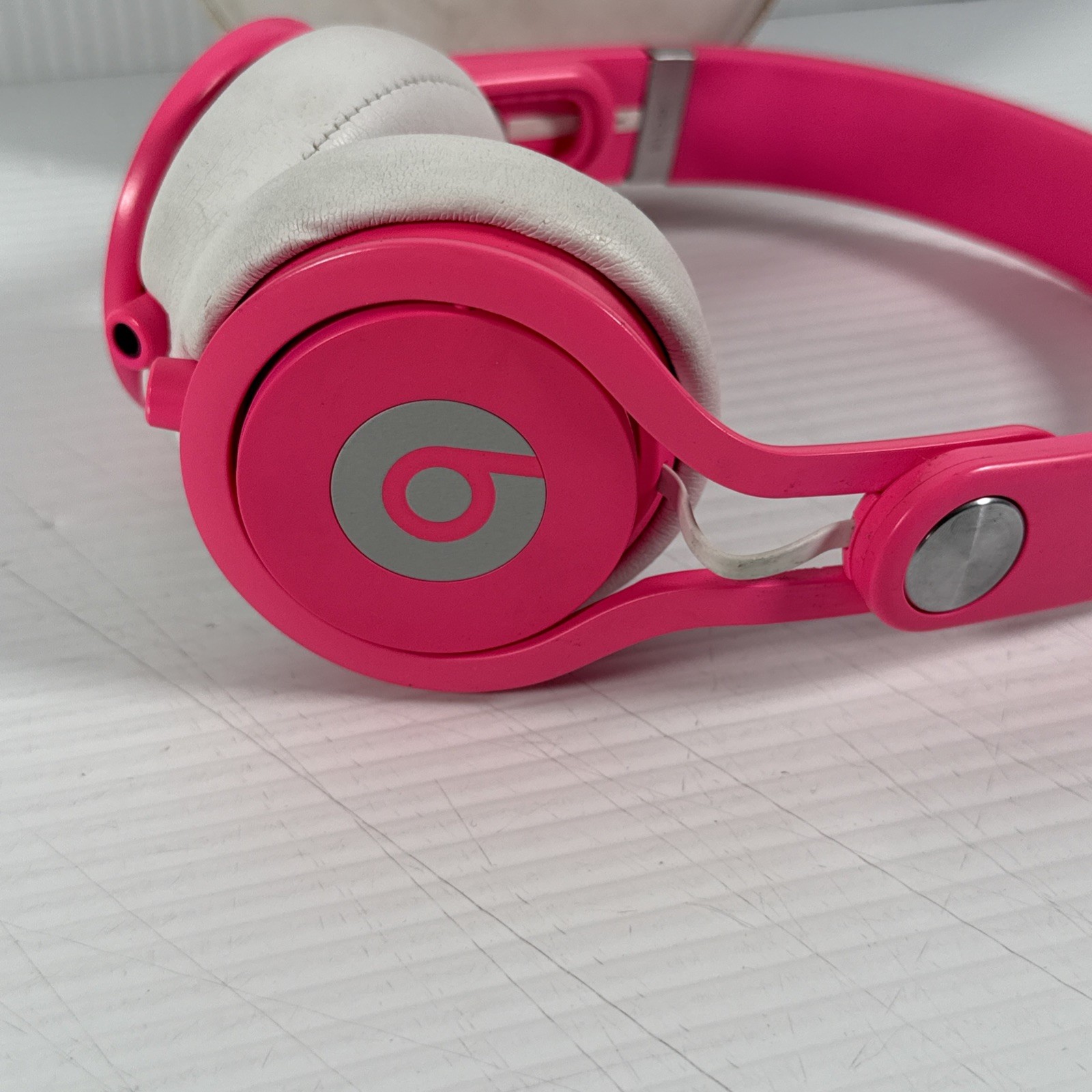 Beats Mixr Mixer David Guetta Edition Limited Edition Rare NEON Pink No Cord