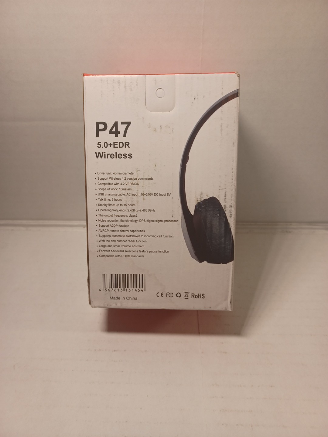 P47 Black / White Wireless Bluetooth Headphones with Noise Cancelling Headphones