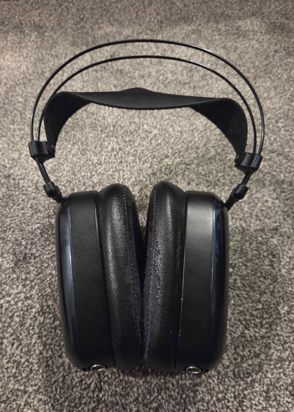 Dan Clark Audio x DROP AEON Open Backs Over-Ear Headphones earpads need replaced