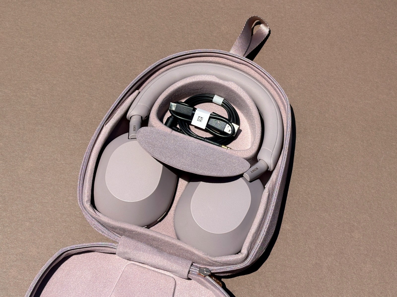 SONY WH-1000XM5 Wireless Noise Canceling Over Ear Headphones – Smoky Pink