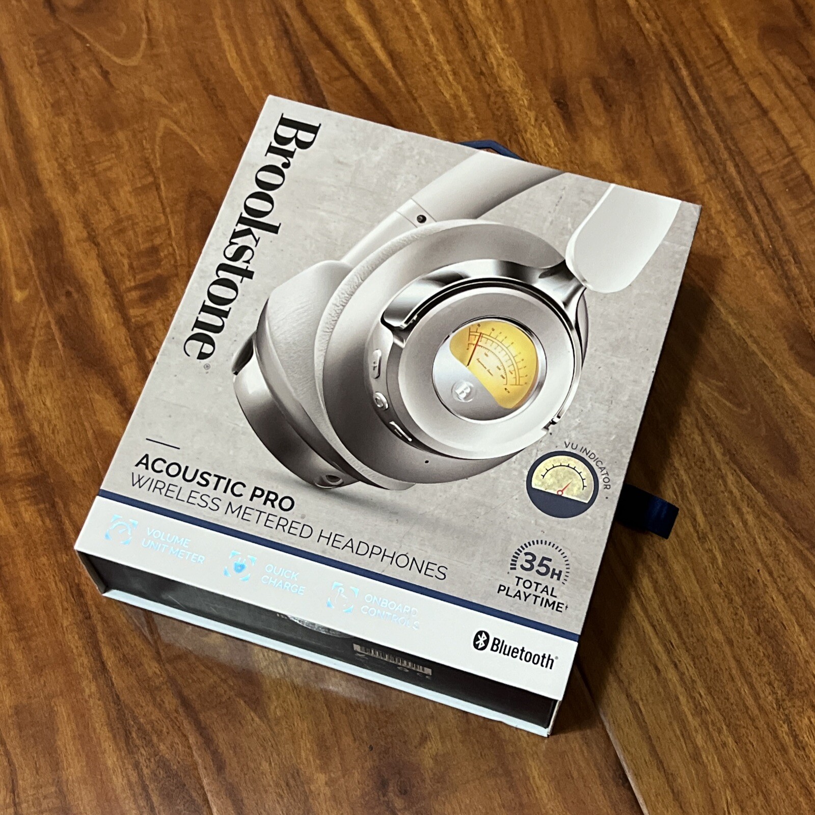 Brookstone Acoustic Pro Wireless Metered Headphones 35 Hours Bluetooth