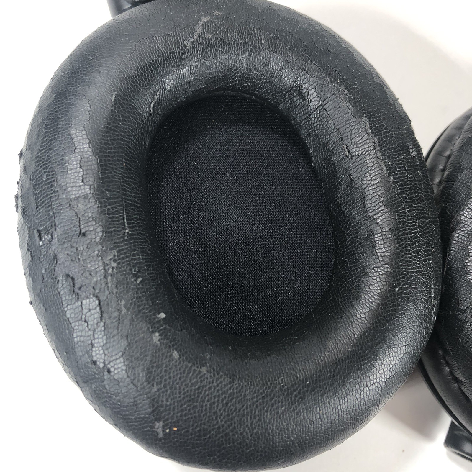 Audio-Technica ATH-M50x Professional Monitor Headphones Black Wired Studio DJ