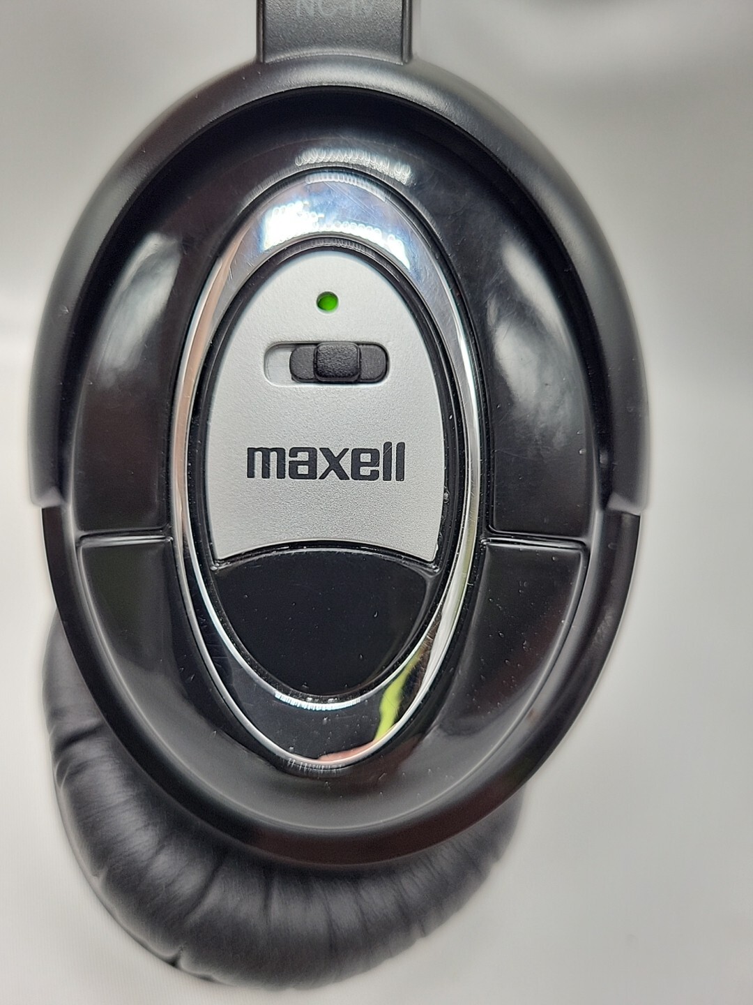 Maxell NC-IV Superior Noise Cancellation Headphones Tested Work Great