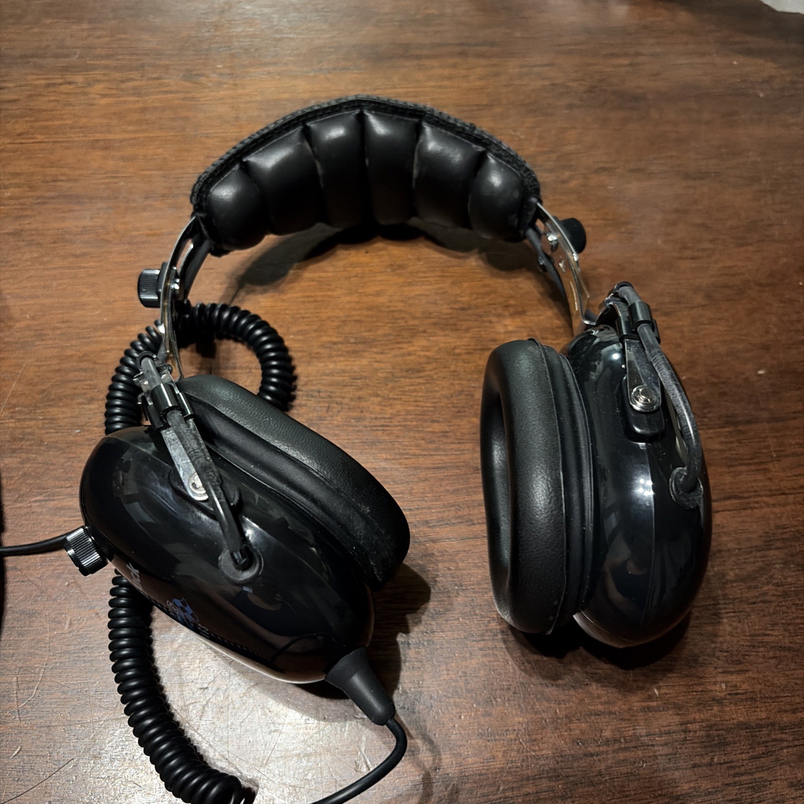 Radio Shack Racing Scanner Headphones 33-1198 Noise Blocking in Original Box