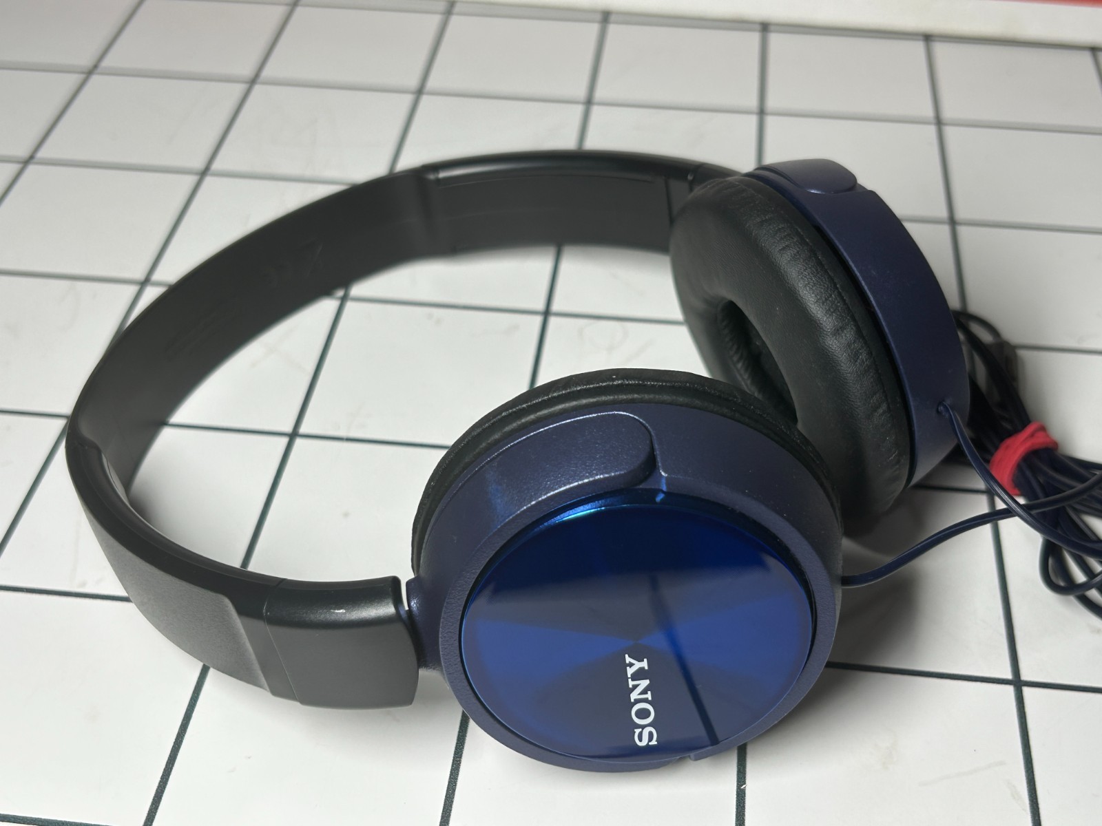 Sony On-the-Ear Wired Built In Mic Headphones- Blue (MDR-ZX310APLZ) Tested Works