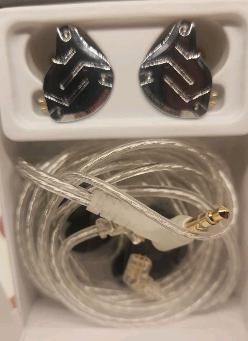 KZ ZS10 Pro IEM 5 Driver 4BA+1DD HiFi Earbuds w/ Mic Silver Linsoul