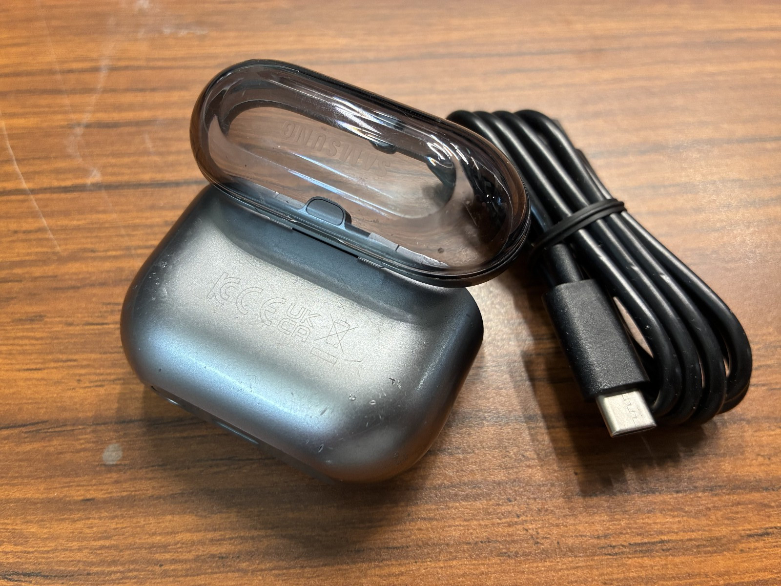 Samsung Galaxy Buds 3 Pro SM-R630 CHARGING CASE Replacement – Silver