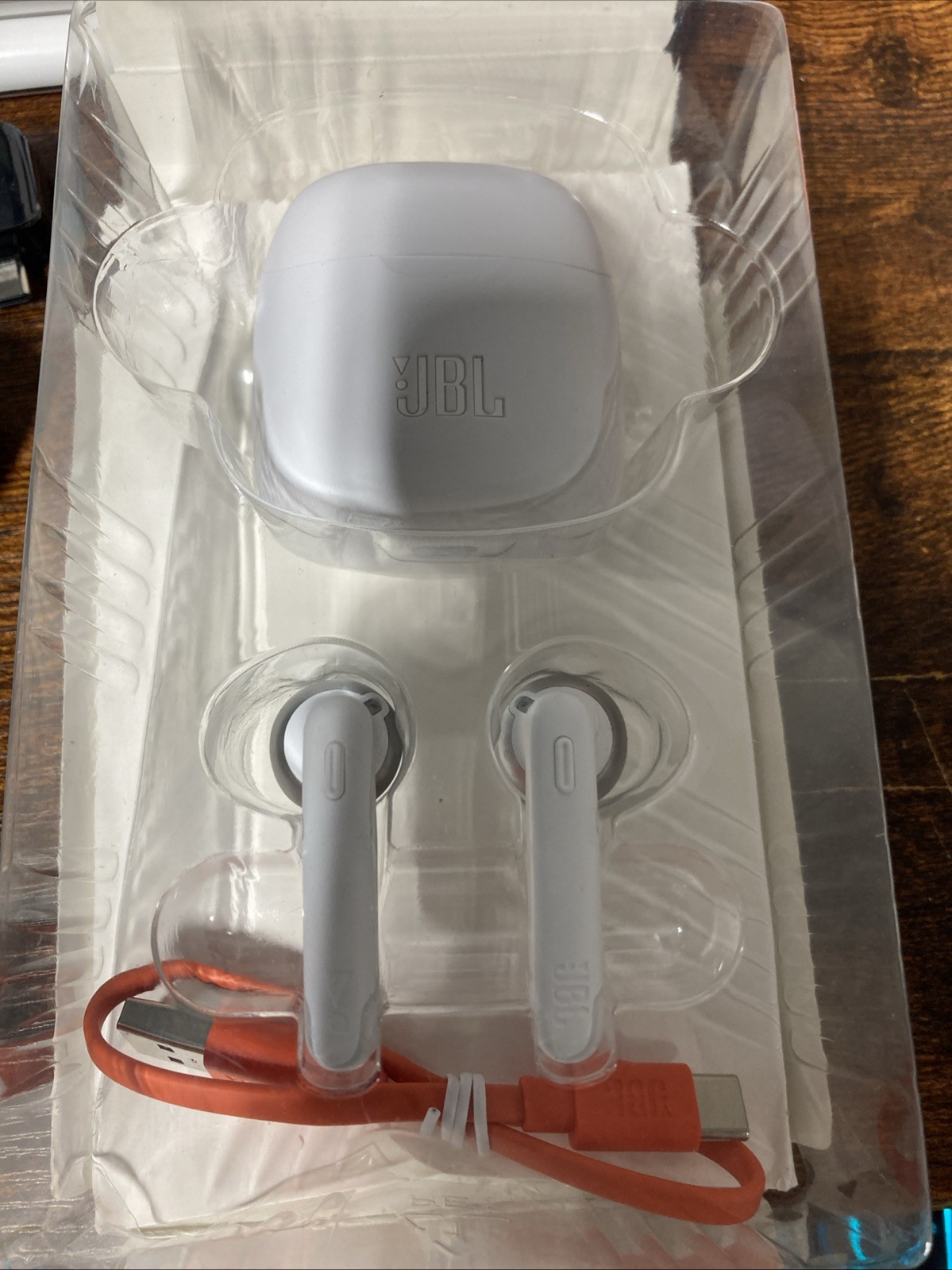 JBL Tune 225TWS True Wireless Earbuds White