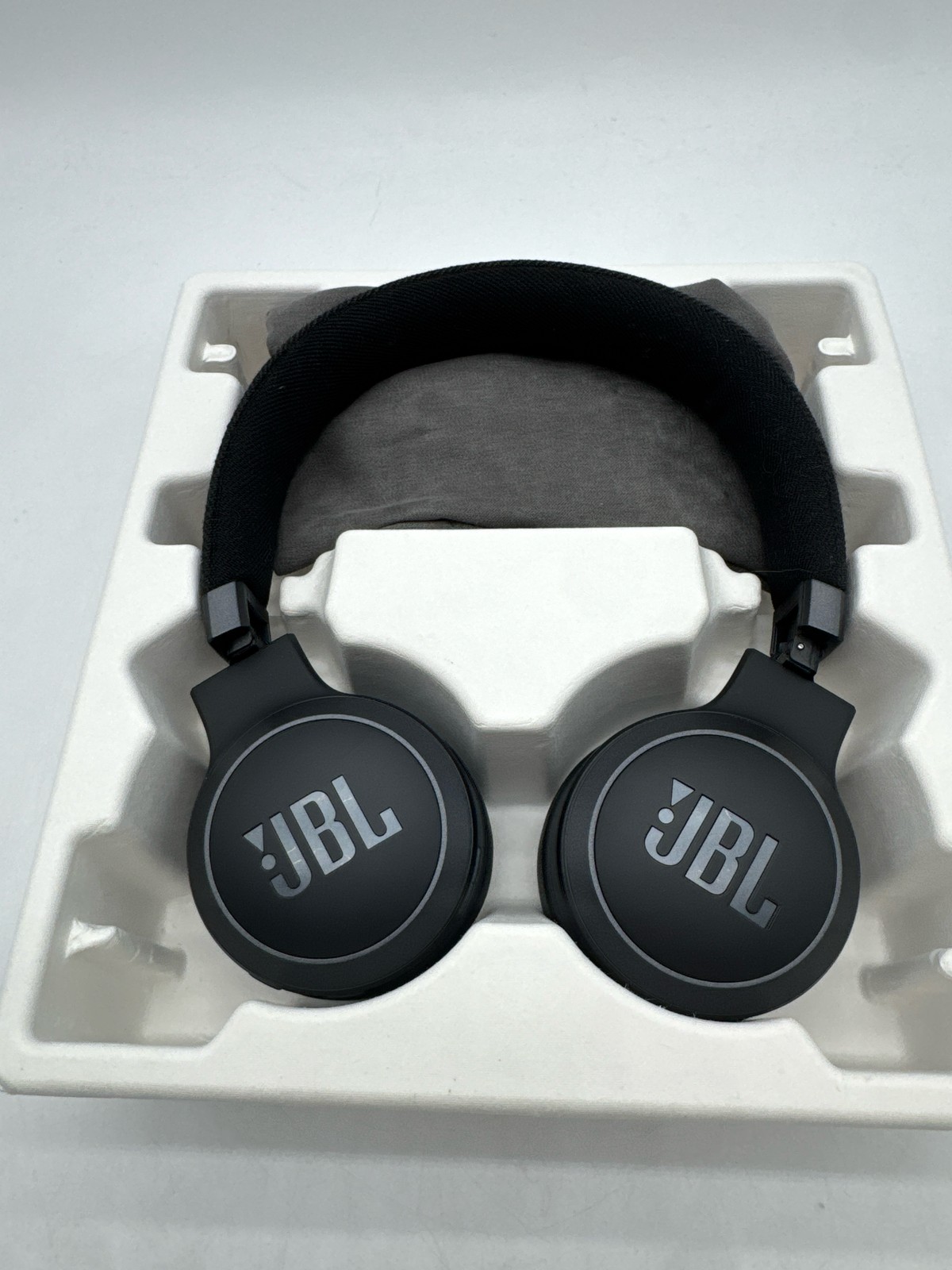 JBL Live 675NC Wireless On-Ear Headphones Noise Cancelling BT 5.3 Black
