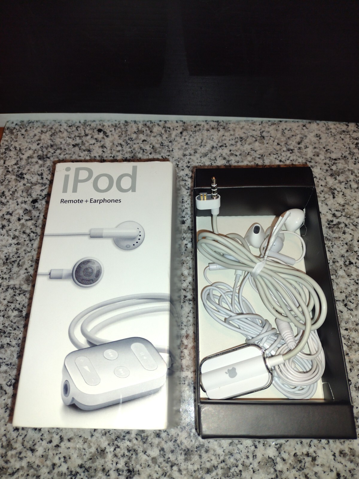 Apple iPod Remote & 2 Pair of Earphones w/Different Style Corded Jacks M9128G/A
