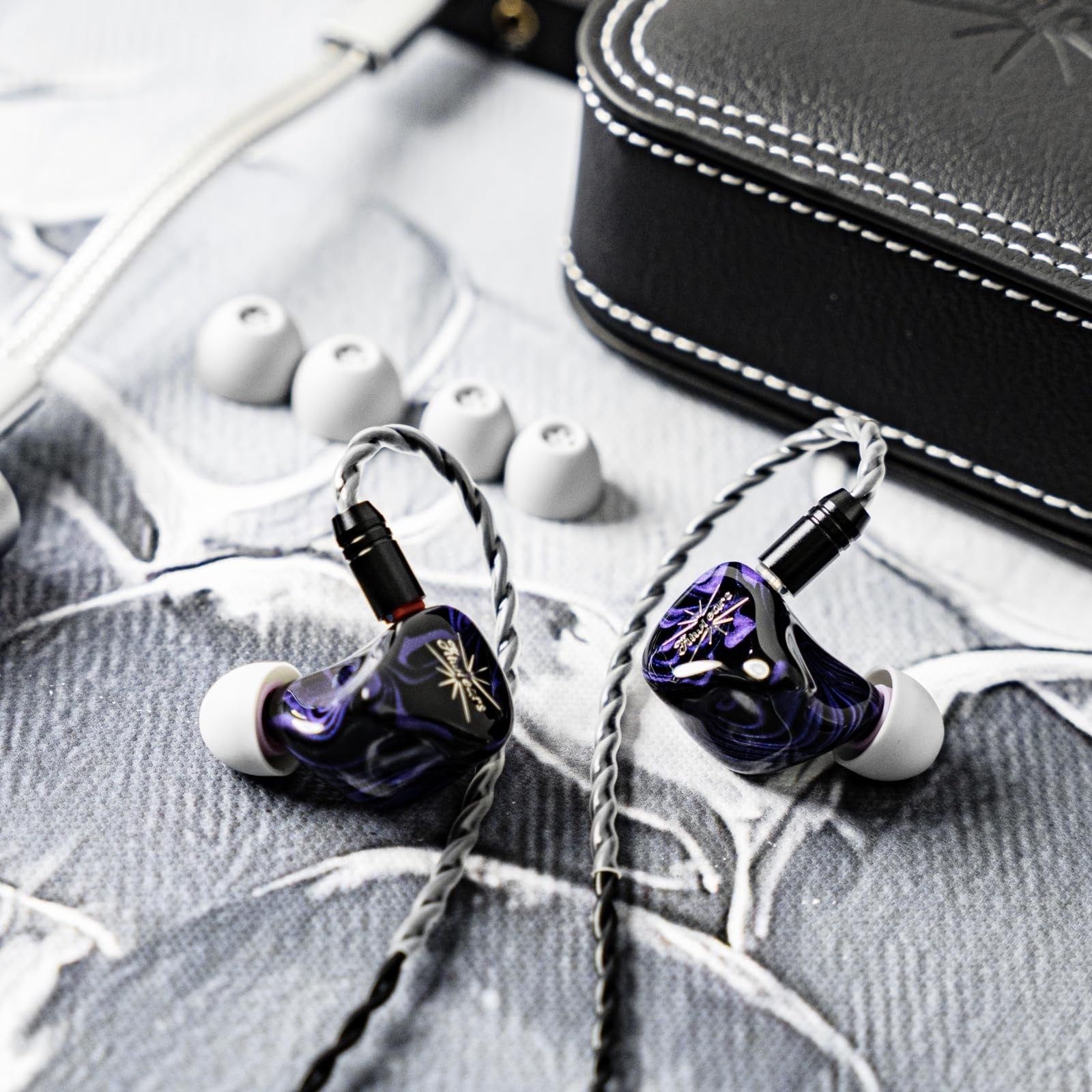 Hybrid IEM Earphones, 2DD+2BA HiFi Wired Earbuds, Studio Monitor, Detachable Cab