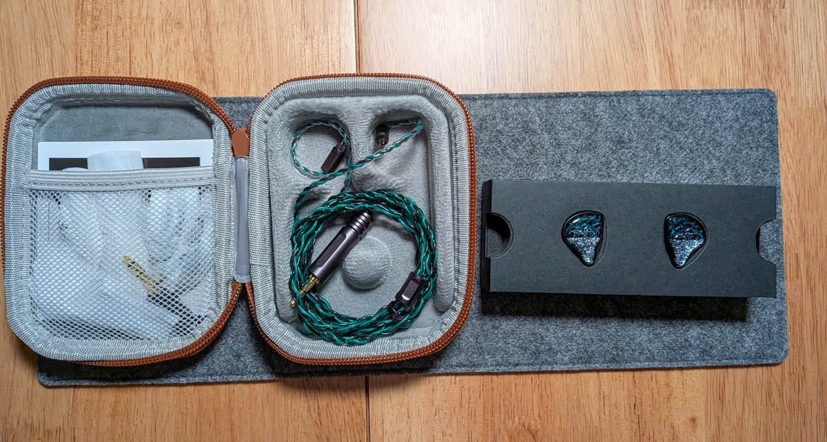 ZiiGaat x Hangout. Audio: Odyssey 2 in Ear Monitor, 1DD + 3BA Hybrid IEM