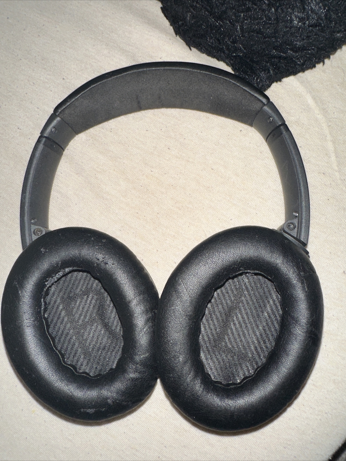 Bose QuietComfort 35 Over the Ear Wireless Headphones – Black