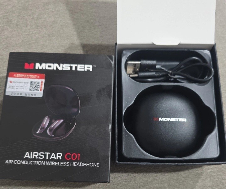 Monster Airstar C01 In-Ear Earbuds Bluetooth Wireless Built-In Mic Black