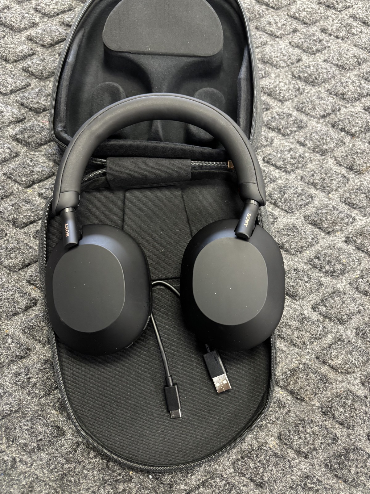 SONY HEADPHONES YY2954 ME#69034-1