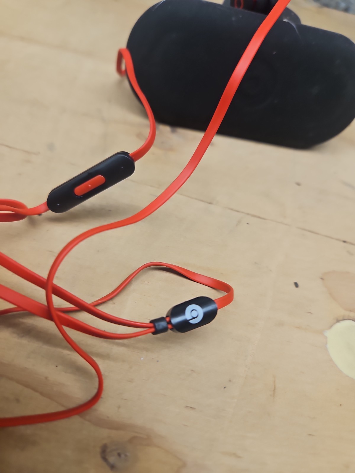 Beats by Dr. Dre urBeats In-Ear Headphones – Red/black ✅️